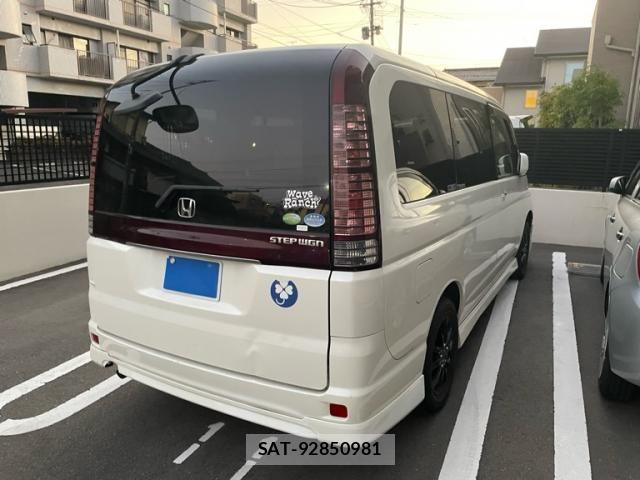 Honda e 2005-03 8629068-2
