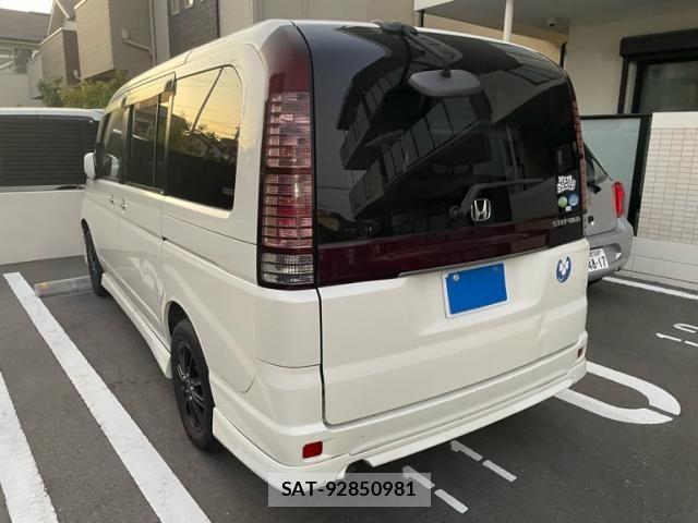Honda e 2005-03 8629068-3