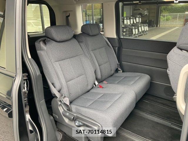 Honda e 2025-03 8666945-11