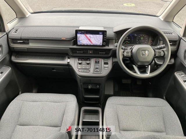 Honda e 2025-03 8666945-1