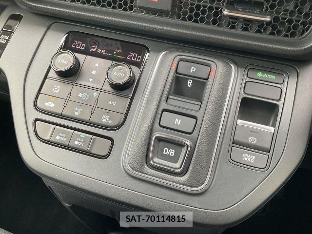 Honda e 2025-03 8666945-20