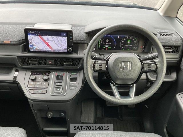 Honda e 2025-03 8666945-7