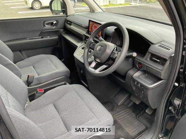 Honda e 2025-03 8666945-8