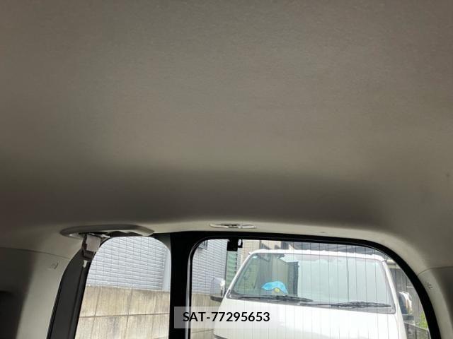 Honda e 2015-09 8661726-12