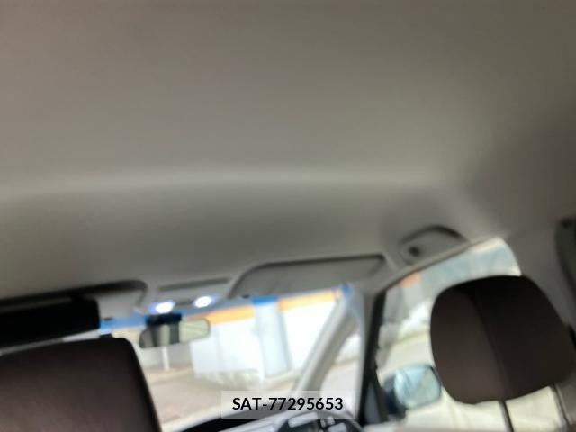 Honda e 2015-09 8661726-13