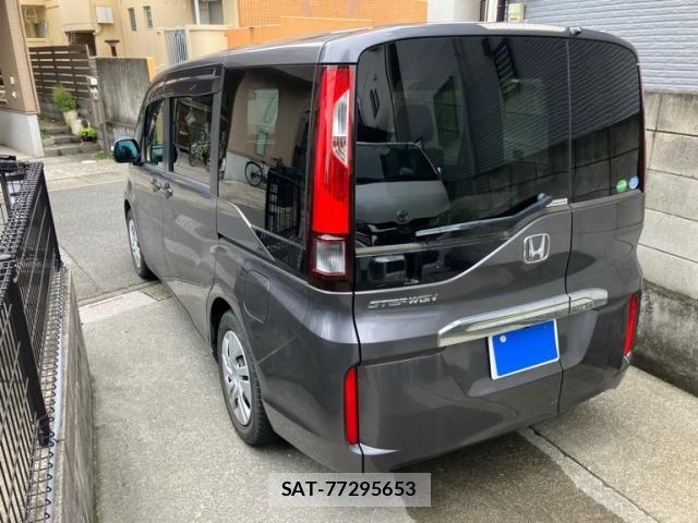 Honda e 2015-09 8661726-2