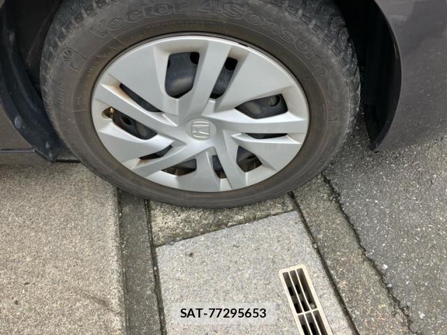 Honda e 2015-09 8661726-4