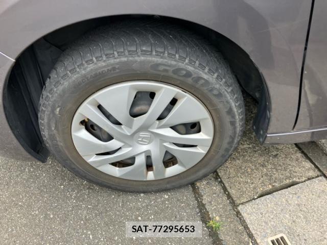 Honda e 2015-09 8661726-7