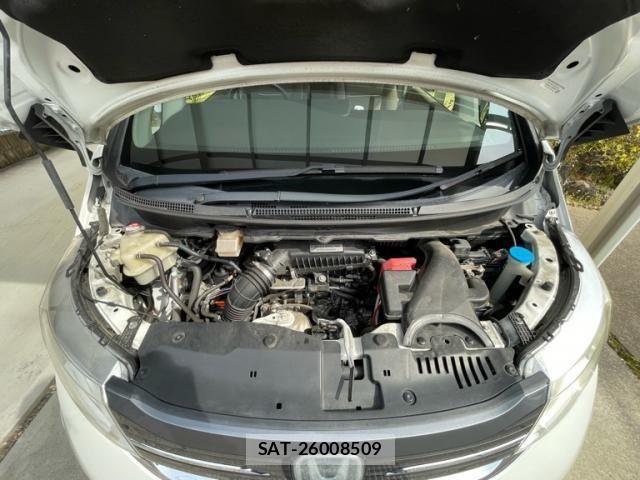 Honda e 2016-03 8661727-11