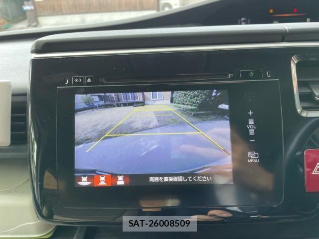 Honda e 2016-03 8661727-13