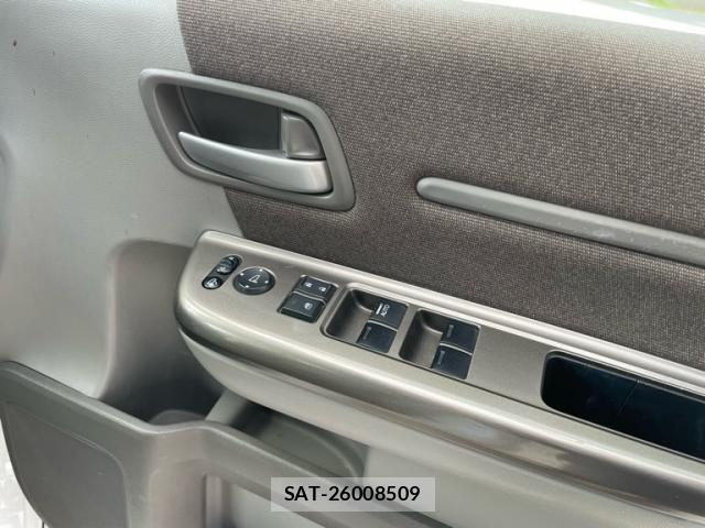Honda e 2016-03 8661727-15
