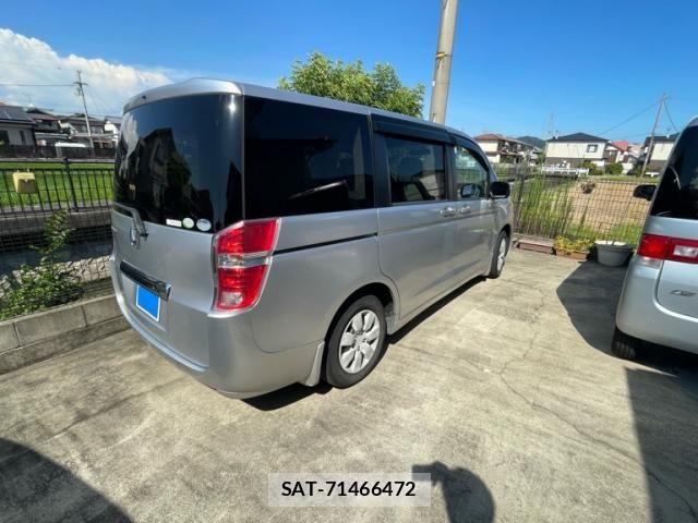 Honda e 2011-10 8666946-5