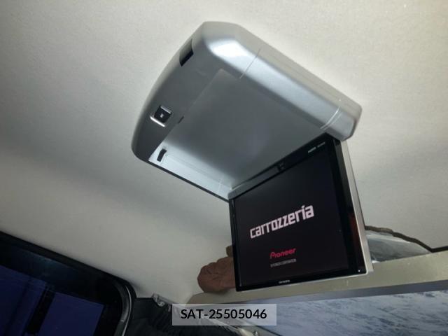 Honda e 2014-11 8661729-18