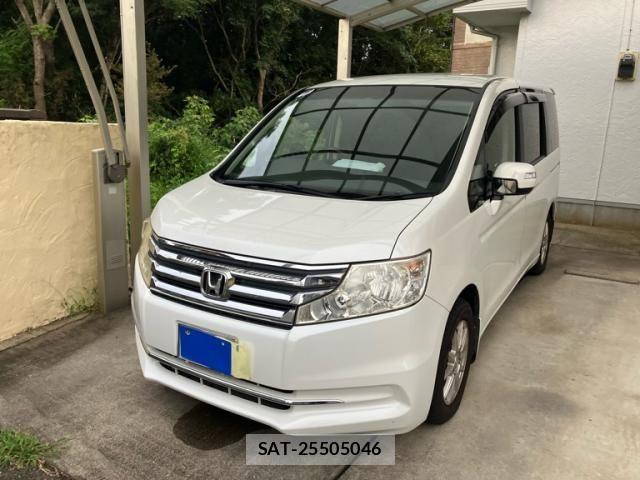 Honda e 2014-11 8661729-1