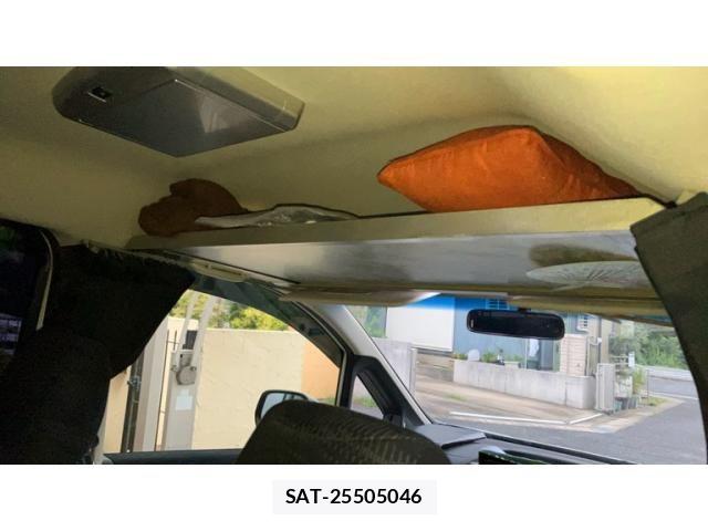 Honda e 2014-11 8661729-19