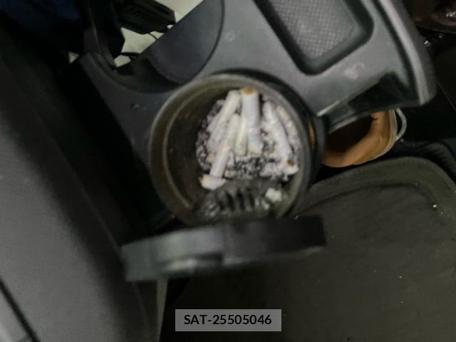 Honda e 2014-11 8661729-22