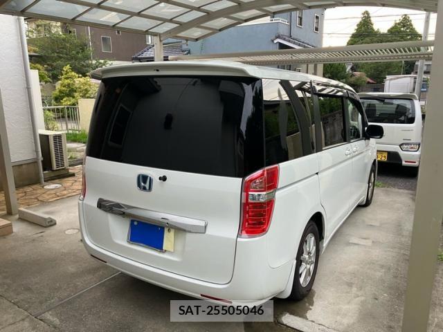 Honda e 2014-11 8661729-3