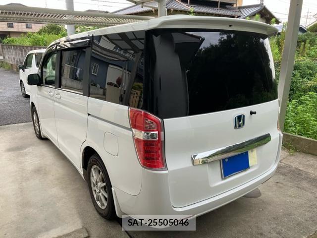 Honda e 2014-11 8661729-4