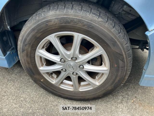 Honda e 2009-04 8666948-10