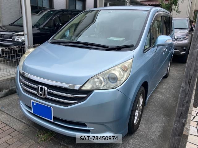 Honda e 2009-04 8666948-1