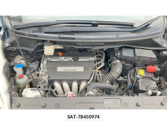 Honda e 2009-04 8666948-23
