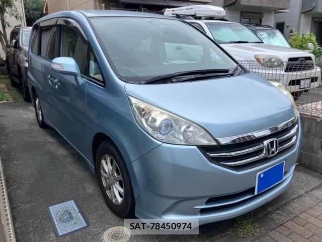 Honda e 2009-04 8666948-2