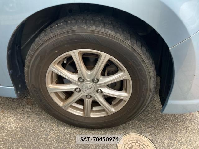 Honda e 2009-04 8666948-3