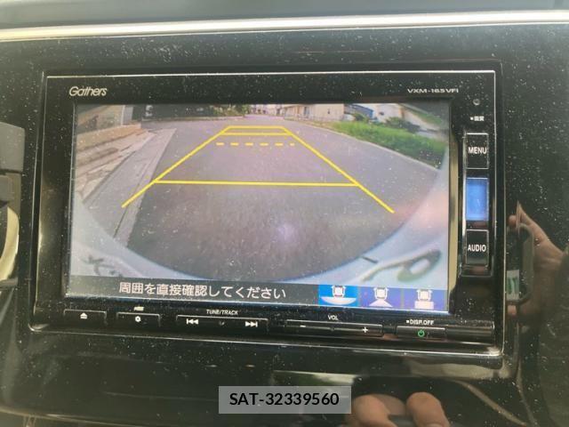 Honda e 2015-12 8666947-18