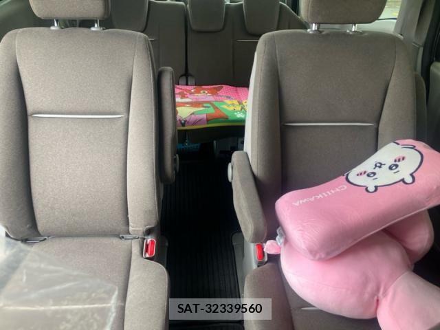 Honda e 2015-12 8666947-22