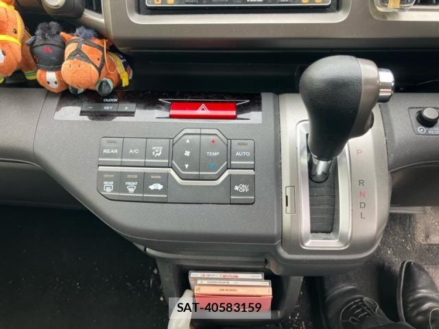 Honda e 2013-07 8686643-19