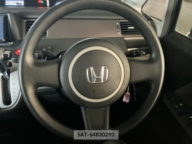 Honda e 2006-12 8686642-16
