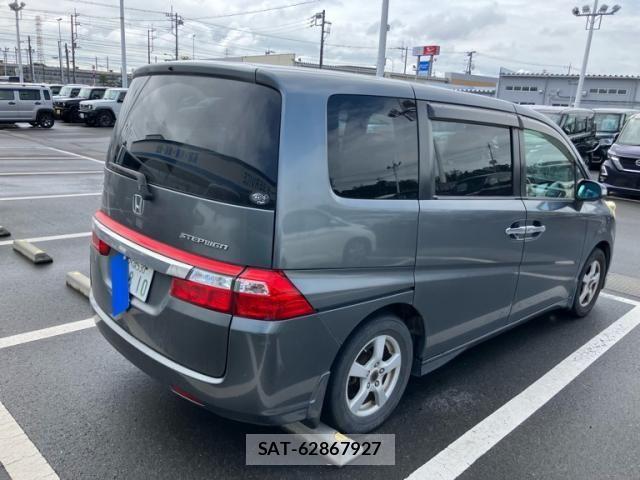 Honda e 2008-03 8746024-2