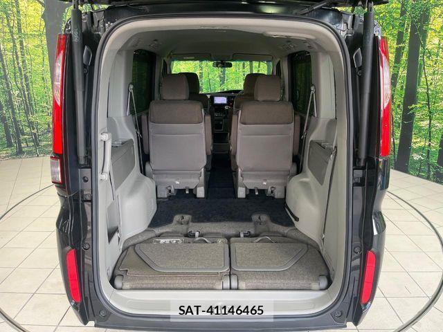 Honda e 2016-07 8746019-11