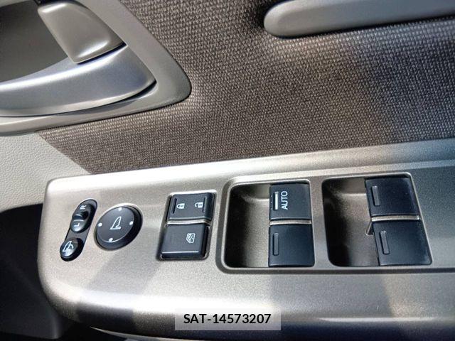 Honda e 2017-08 8782146-9