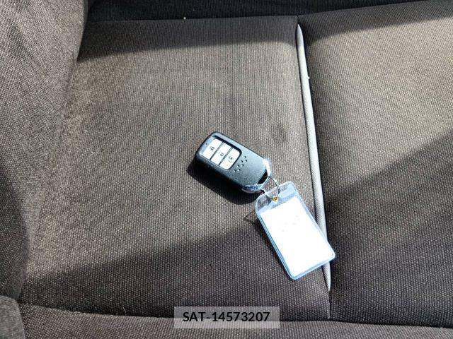 Honda e 2017-08 8782146-10