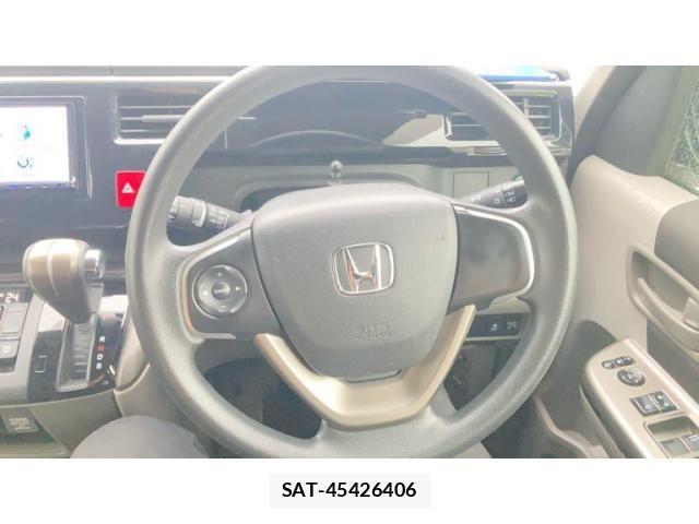 Honda e 2016-12 8797569-9