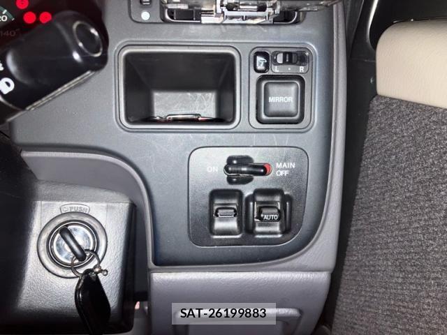Honda e 2000-09 8831763-17