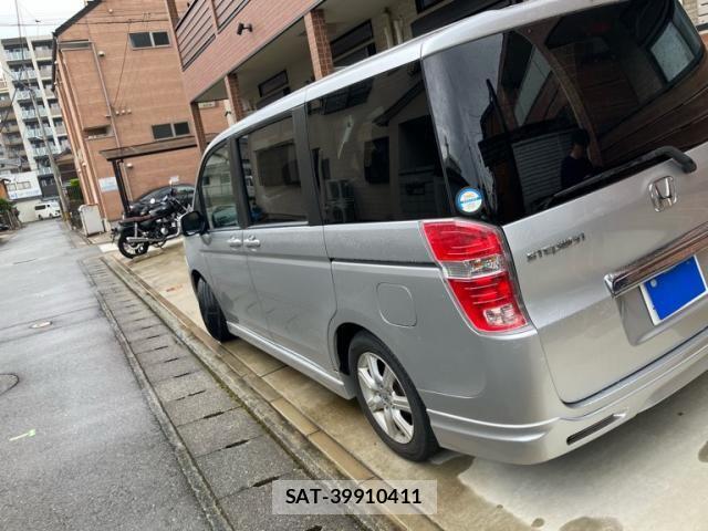 Honda e 2010-01 8831765-2