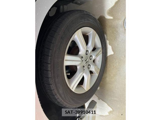 Honda e 2010-01 8831765-7
