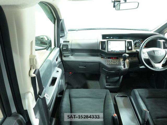 Honda e 2014-01 8831764-14