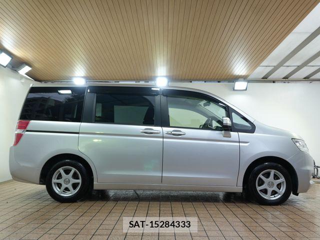 Honda e 2014-01 8831764-6