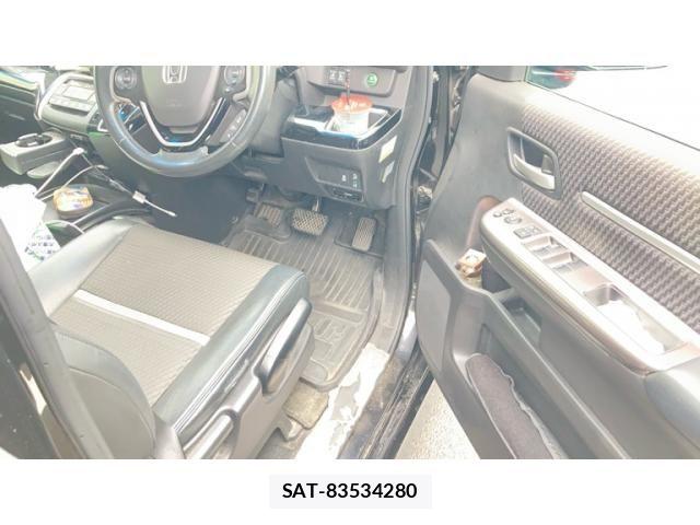 Honda e 2017-01 8850718-16