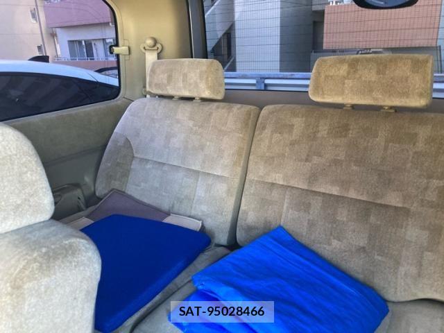 Honda e 2003-03 8850721-6