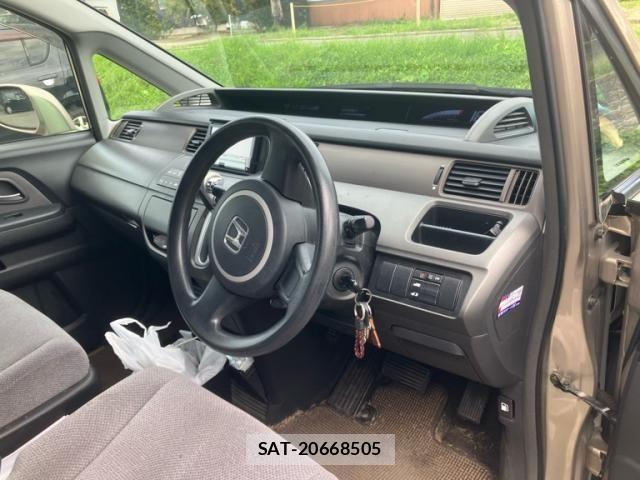 Honda e 2005-09 8882309-11