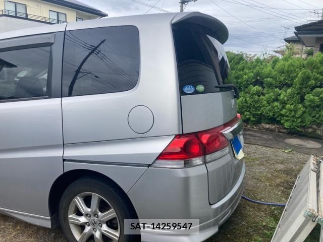 Honda e 2007-09 8882308-11