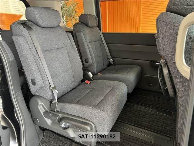 Honda e 2024-12 8882303-17