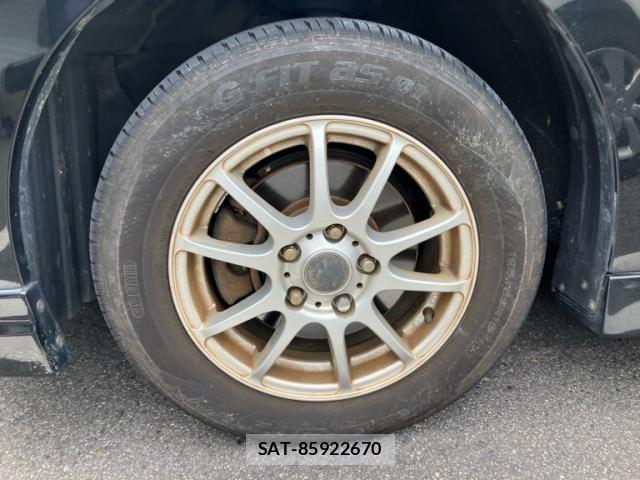 Honda e 2010-01 8884388-9
