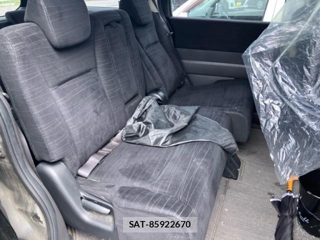 Honda e 2010-01 8884388-11