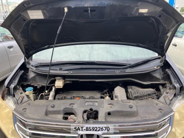 Honda e 2010-01 8884388-13