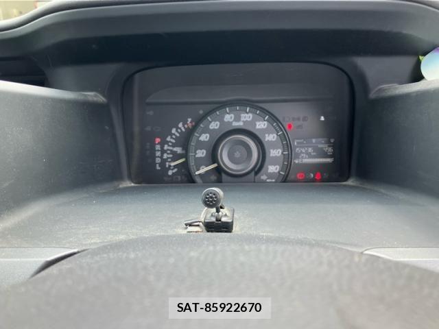 Honda e 2010-01 8884388-17